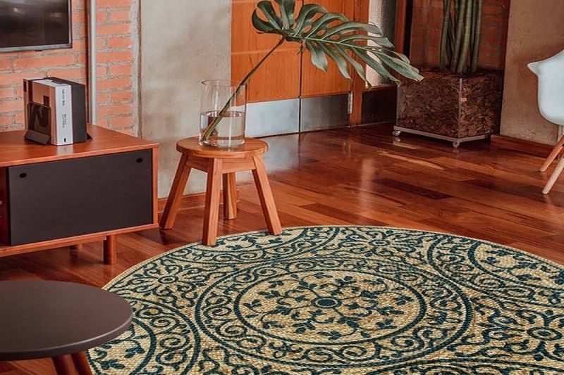 Round Area Rugs on Floor